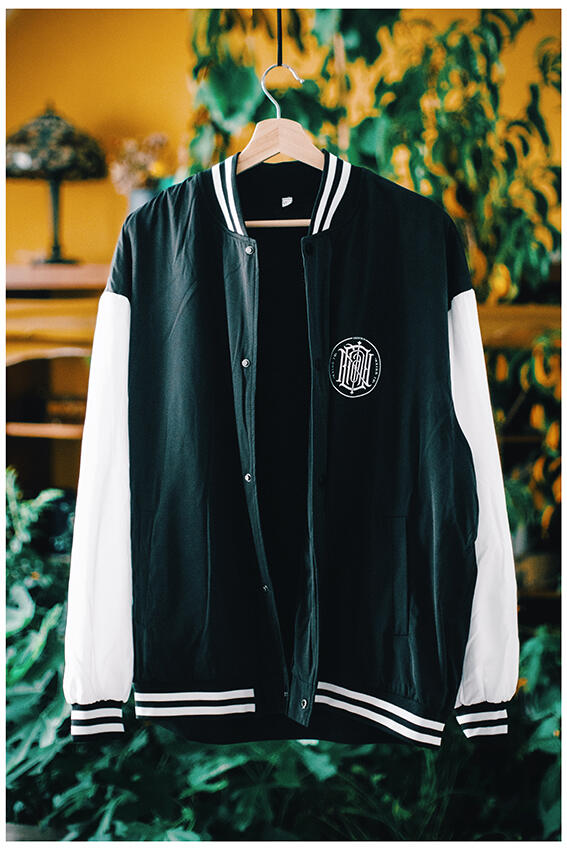 B/W Jacket 01